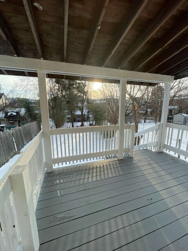 Building Photo - 618 Penn Ave