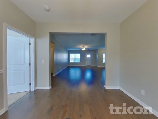 Building Photo - 938 Beverly Ct