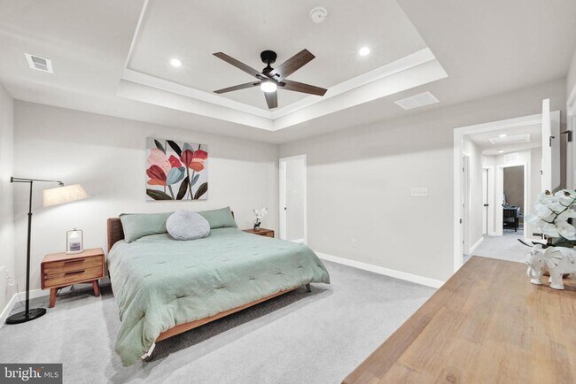 Building Photo - 15 Pratt Ln