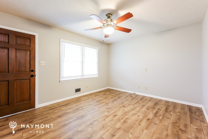 Building Photo - 151 Twin Creek Dr