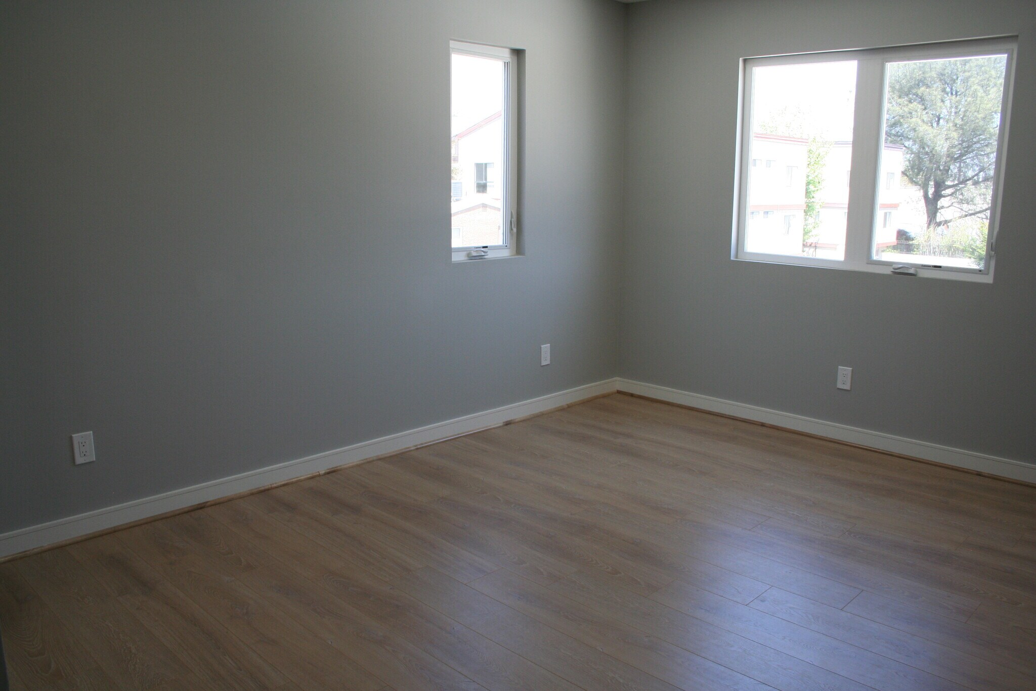 Building Photo - 5313 Riverton Ave