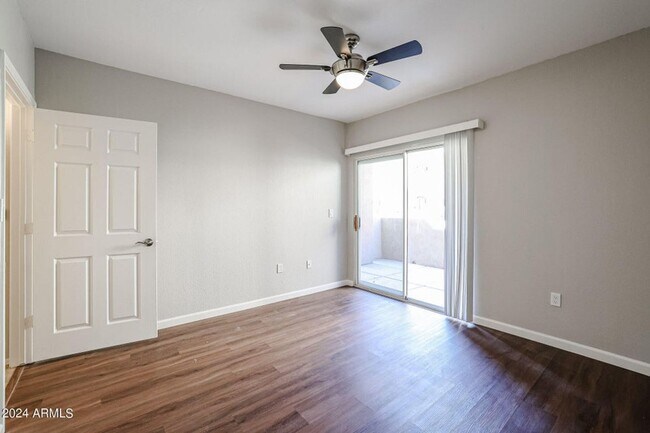 Building Photo - Resort-Style Aventura Condo