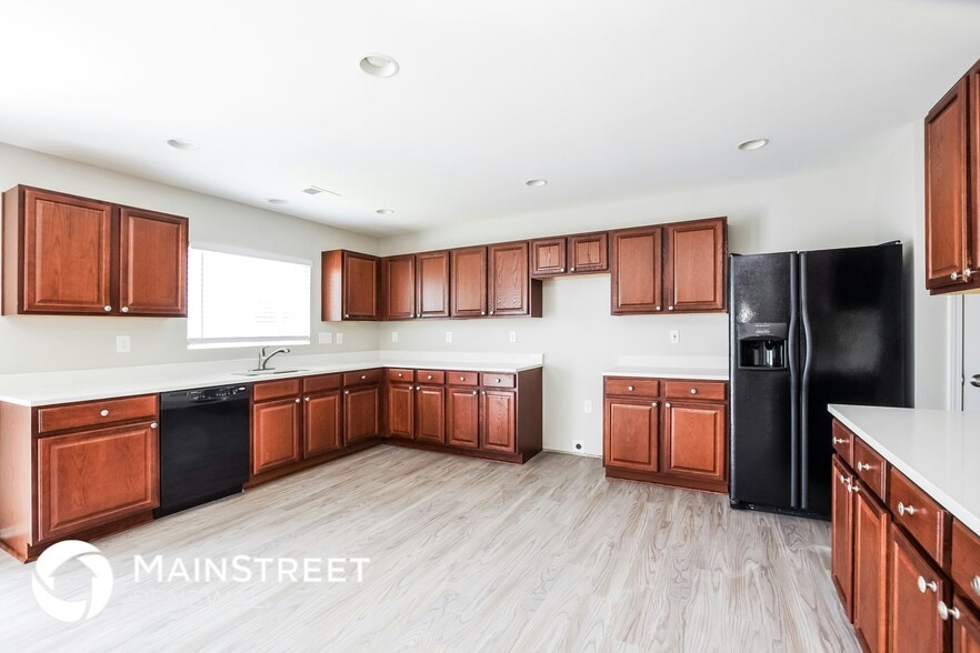 Building Photo - 15810 Normans Landing Dr