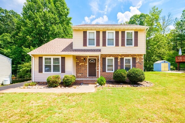 Primary Photo - Fabulous Home for Rent in Gravel Hill!