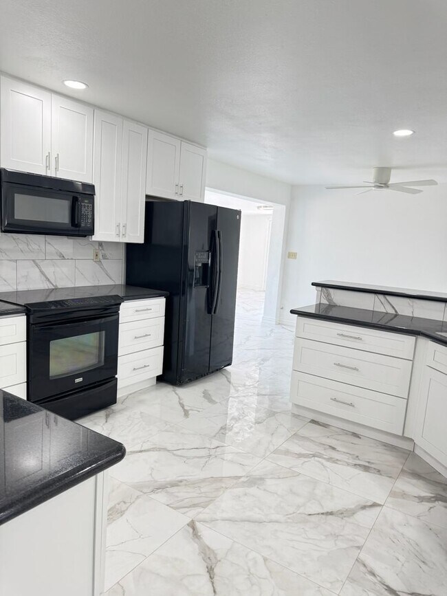 Building Photo - Dobson Ranch 4 bedroom rental