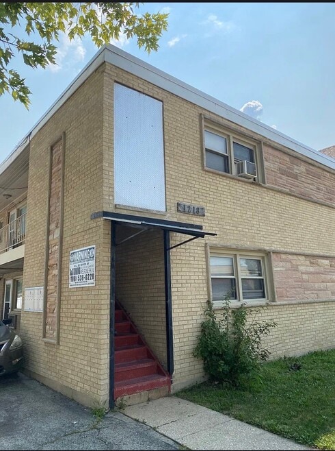 Building Photo - 1218 Circle Ave