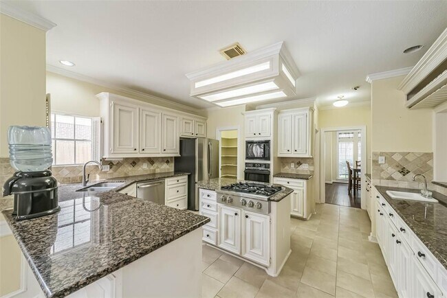Building Photo - 1706 Galleon Oaks Dr