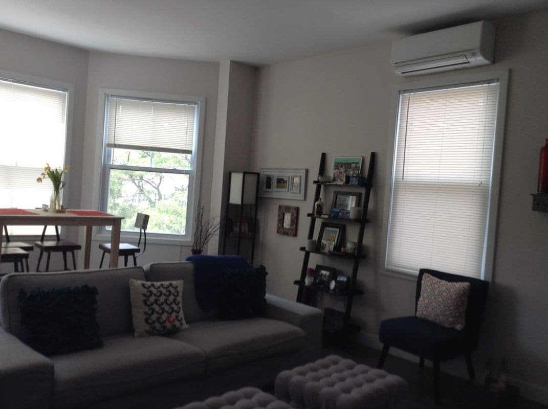 Building Photo - 210 Waterman St