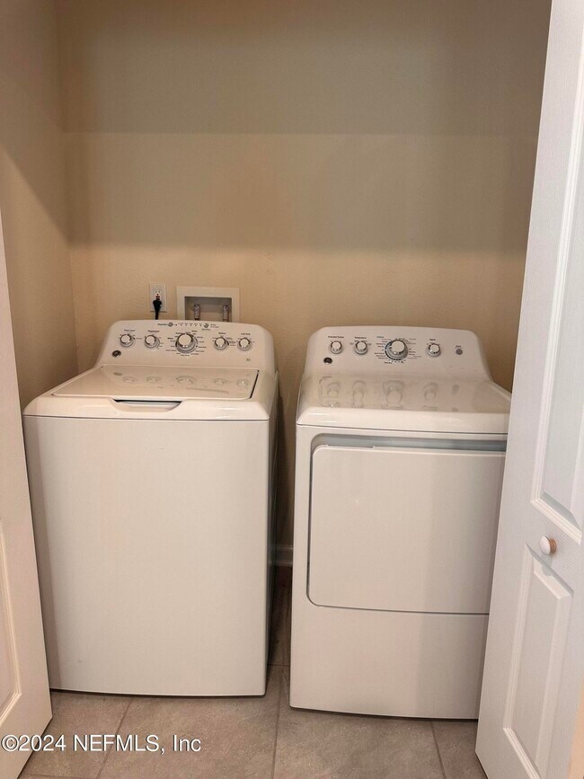 Building Photo - 71 Tahiti Shrs Ct