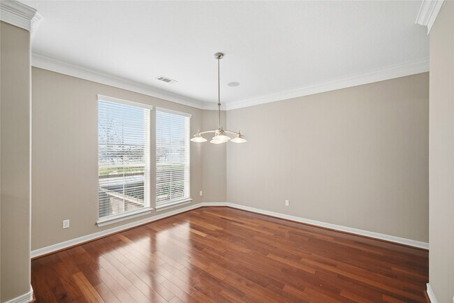 Building Photo - 1316 Cleburne St