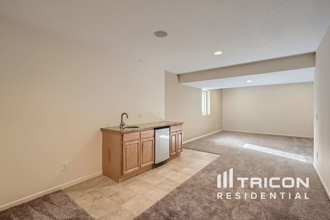 Building Photo - 16391 Holbrook Ave