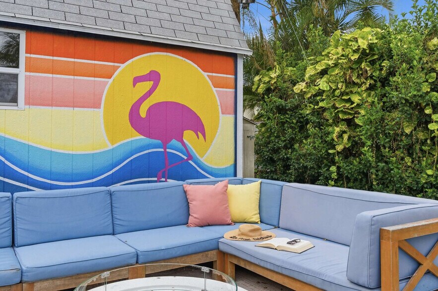 Building Photo - 1596 Idle Dr NE