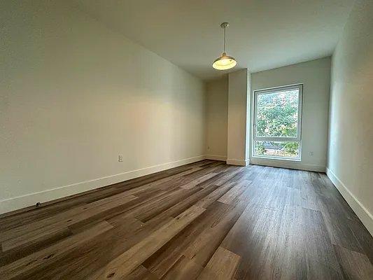 Building Photo - 1 bedroom in BRONX NY 10463