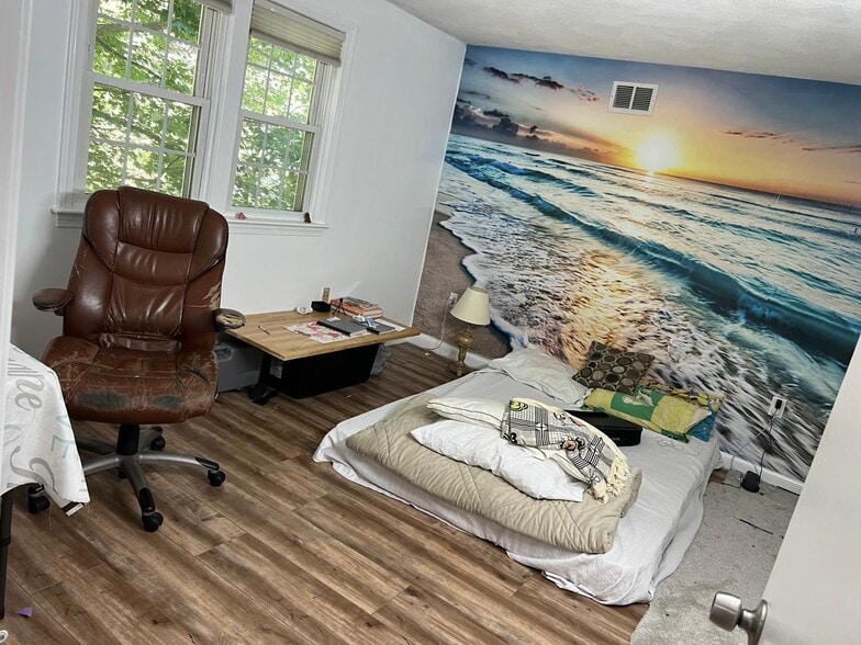 2nd Bedroom - 1 Meetinghouse Rd