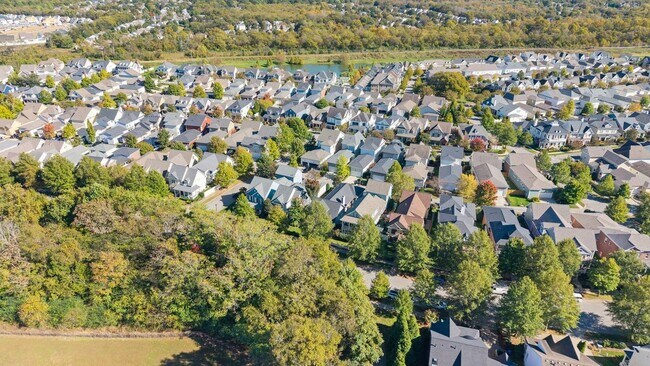 Building Photo - 1306 Jewell Ave