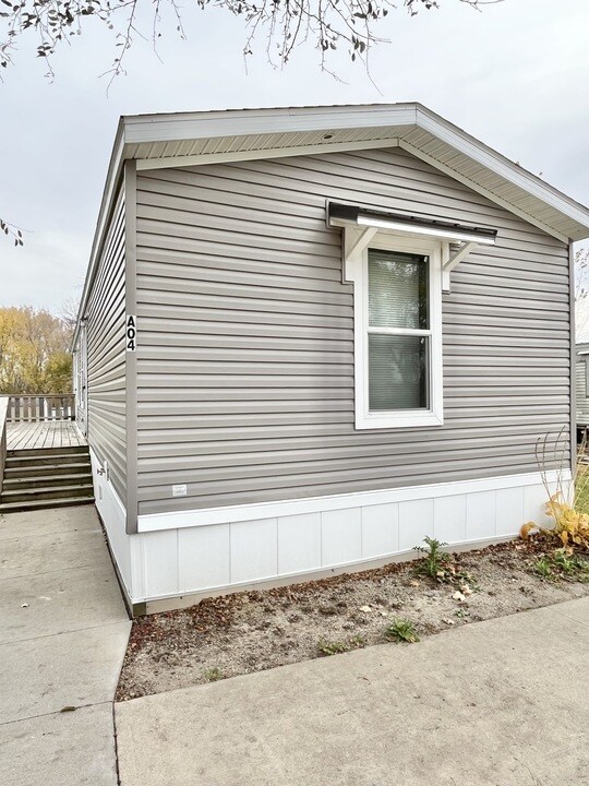 Building Photo - 3701 2nd St