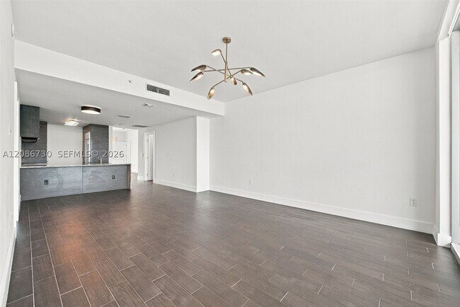 Building Photo - 900 Biscayne Blvd