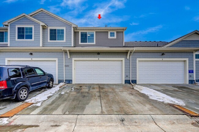 Building Photo - $2,350.00 - 2 Beds, 2.5 Baths, Townhouse i...