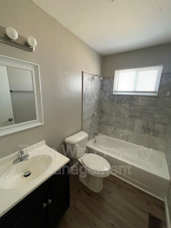 Building Photo - 1225 Carla Dr