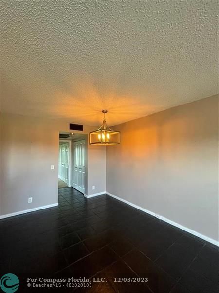 Building Photo - 83 Mansfield B
