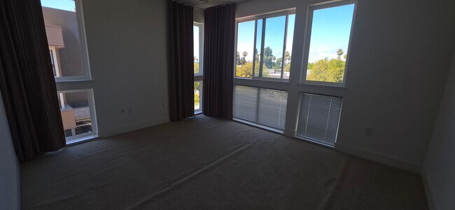 Building Photo - Luxury New Build with 2 En-Suites | Quartz Kitchen | Prime Fremont Location