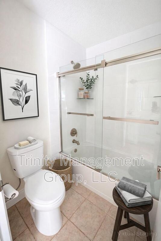 Building Photo - 2844 Westmoreland Ct