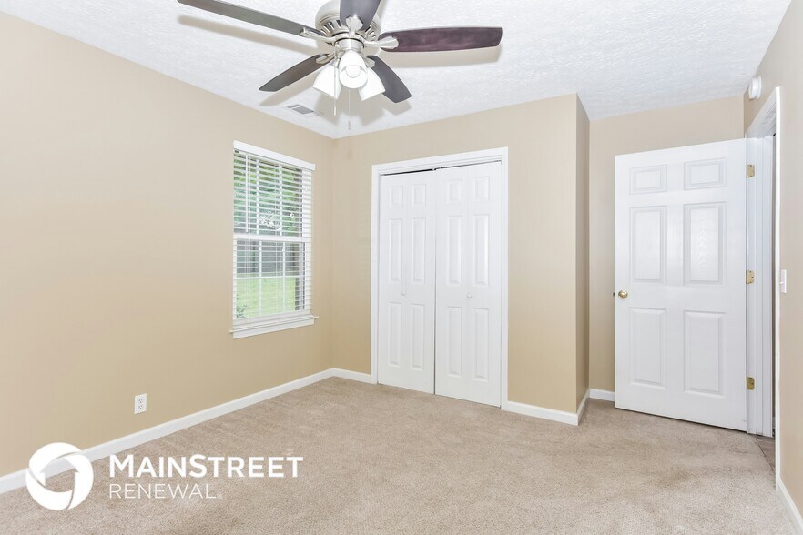 Building Photo - 405 Brookview Dr