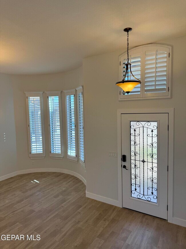 Building Photo - 3045 Woodhead