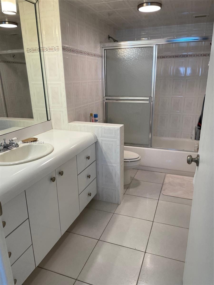 Building Photo - 5701 Collins Ave