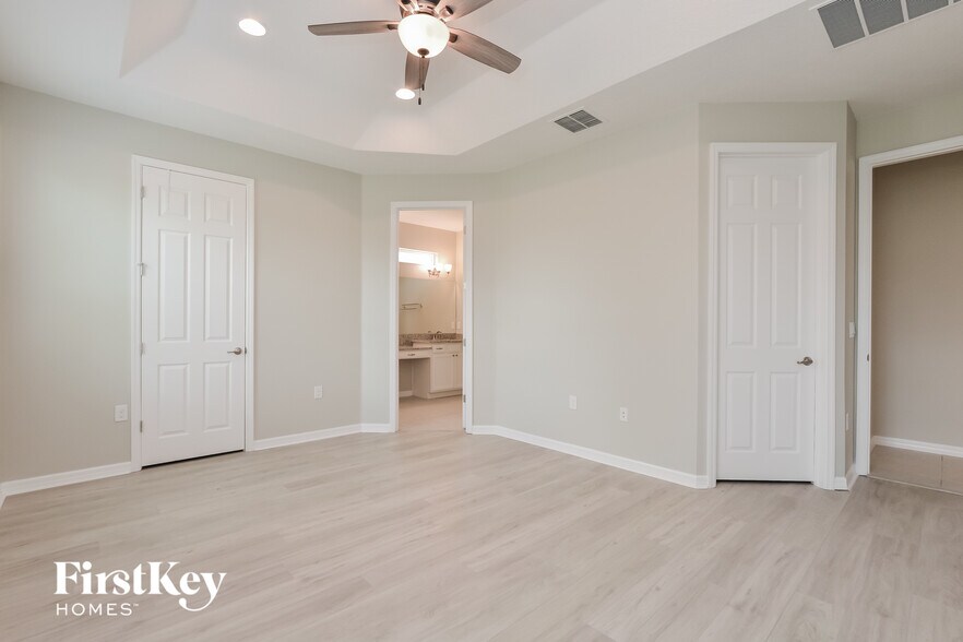 Building Photo - 3336 Wolf Run Rd