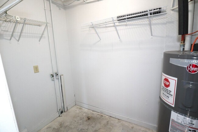 Building Photo - 2 Bed 1.5 Bath in Mepkin Place in West Ashley!