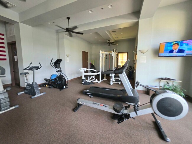 Building Photo - 1430 Regency Rd