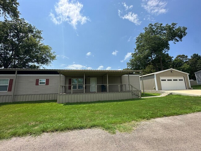 Building Photo - 13807 County Rd 220