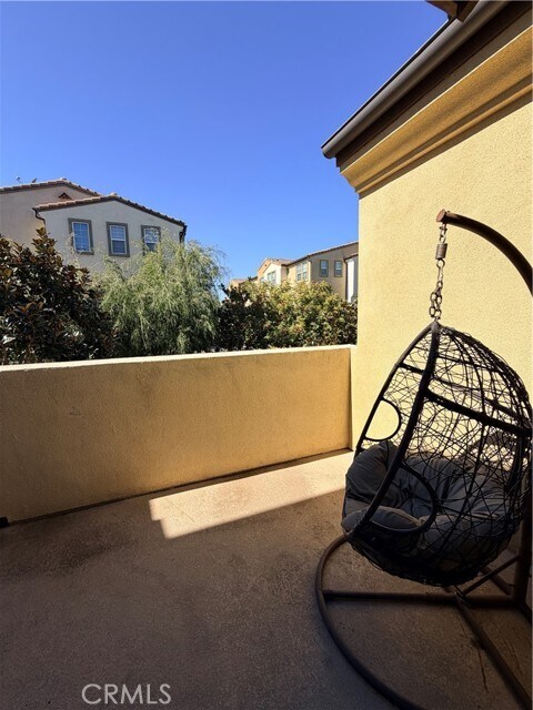 Building Photo - 818 Santa Fe Ave