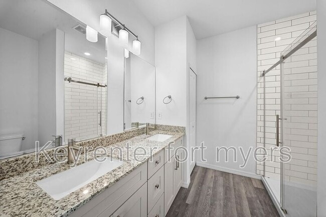 Building Photo - 4716 29th St SW