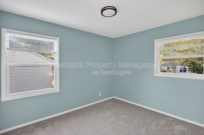 Building Photo - 408 Crawford Rd