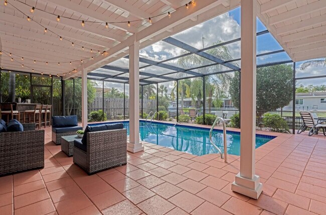 Building Photo - 1311 SW 56th Ave