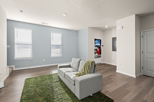 Building Photo - 121 Kennison Ln