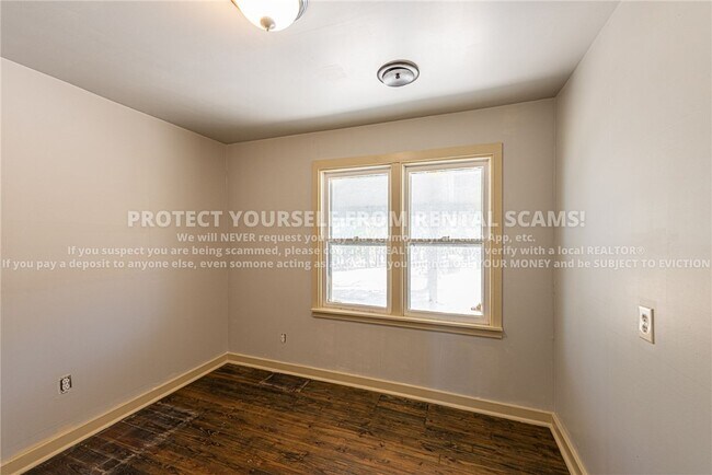 Building Photo - 10741 SW Campbell Rd