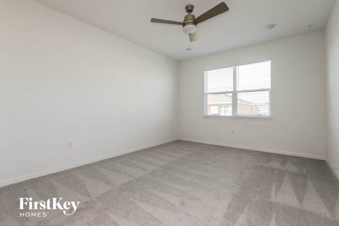 Building Photo - 507 Crown Rose Dr