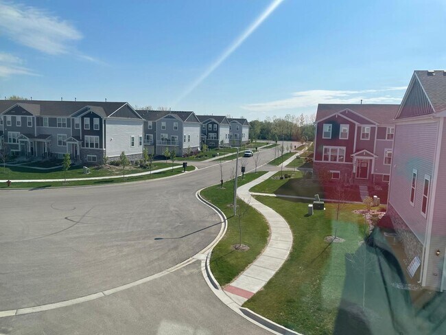 Building Photo - 602 Wolverine Dr