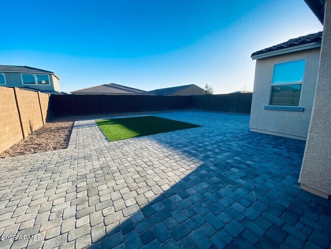 Building Photo - 9025 W Denton Ln