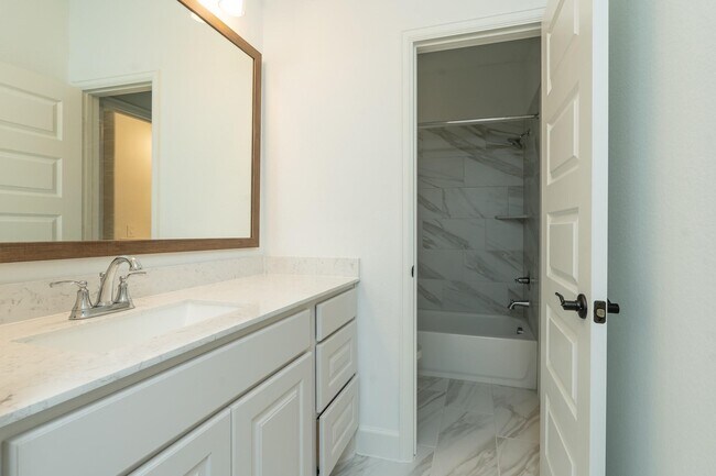 Building Photo - 4118 Ana Ridge Ln