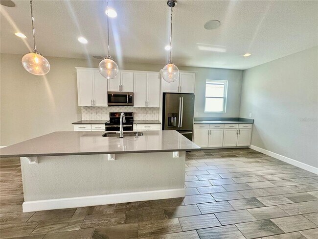 Building Photo - 710 Spring Creek Dr