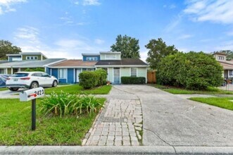 Building Photo - 2423 N Seabury Pl