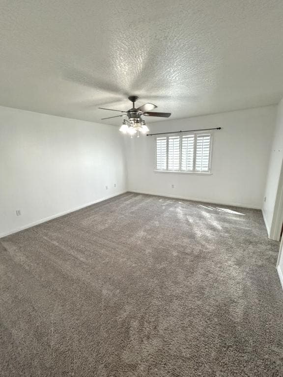 Building Photo - 7450 Paisley Ave