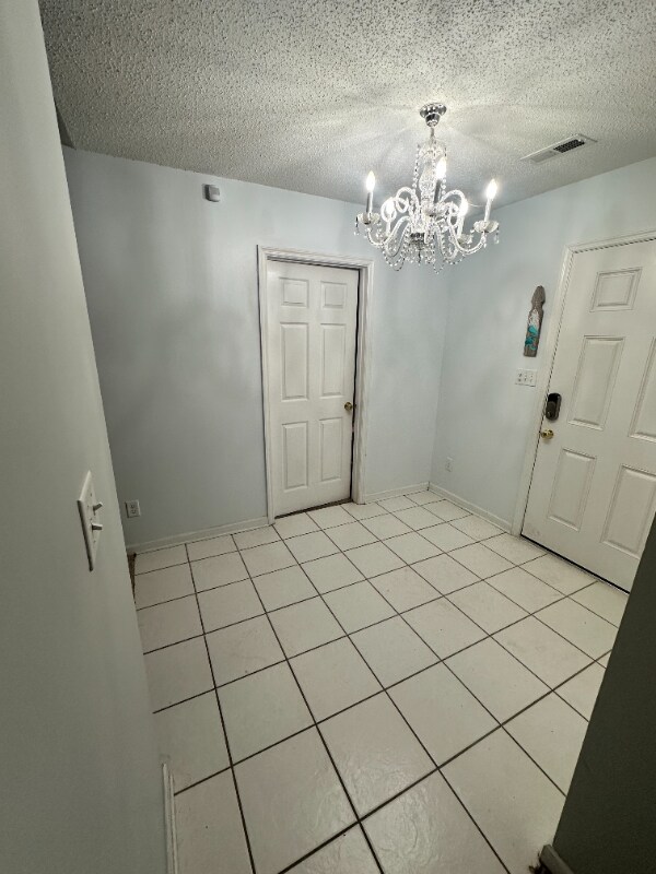 Building Photo - 1107 Pine Grove Dr