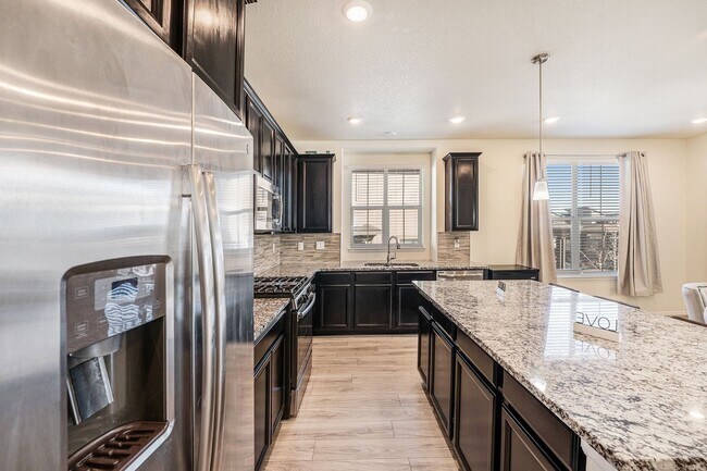 Building Photo - Beautiful Home in Sterling Ranch