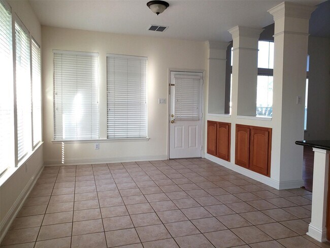 Building Photo - 5319 Ashley Way Ct