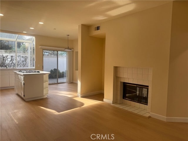 Building Photo - 5 Belcanto